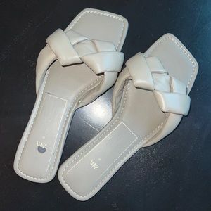 Zara Woven Flat Leather Sandals | Size: 40